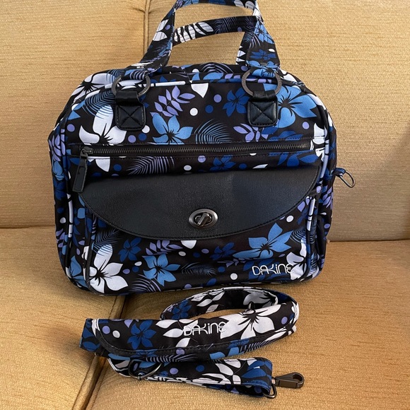 DAKINE Laptop Messenger Bag - Picture 11 of 11